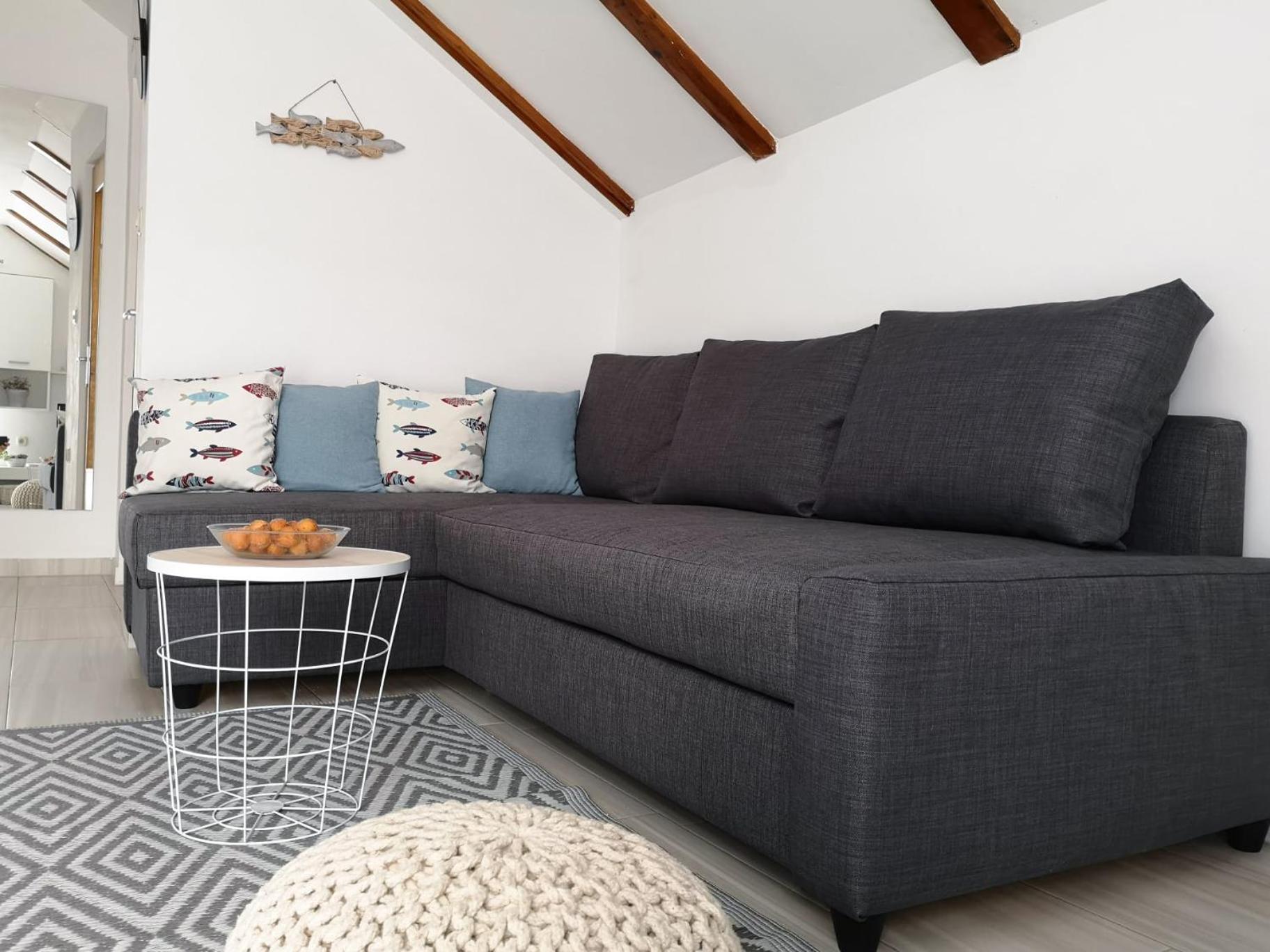 Apartman Milutin วรซี ภายนอก รูปภาพ